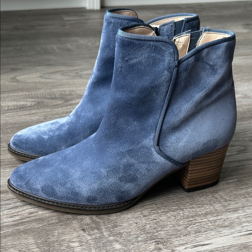 Gabor Blue Suede Ankle Booties